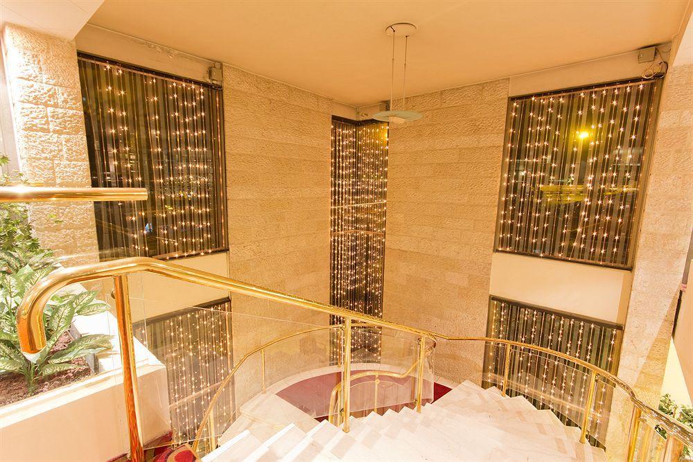 Royal Wing Hotel Yerusalem Bagian luar foto