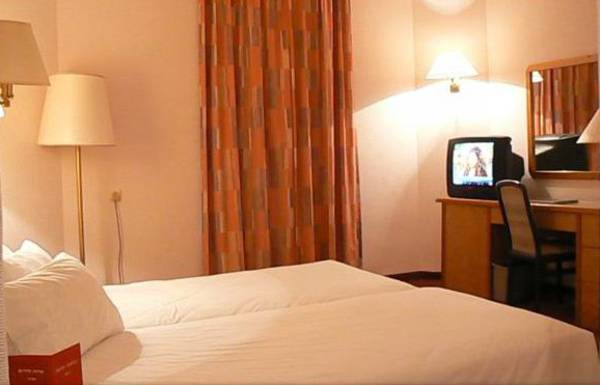 Royal Wing Hotel Yerusalem Bagian luar foto